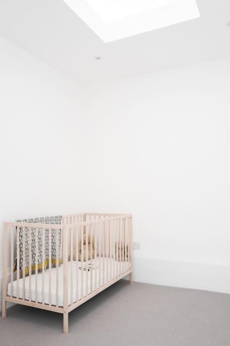 Spacious Georgian Pad - Free Parking - Walk To Bath Apartamento Exterior foto