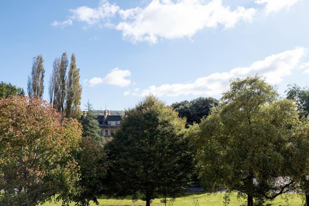 Spacious Georgian Pad - Free Parking - Walk To Bath Apartamento Exterior foto